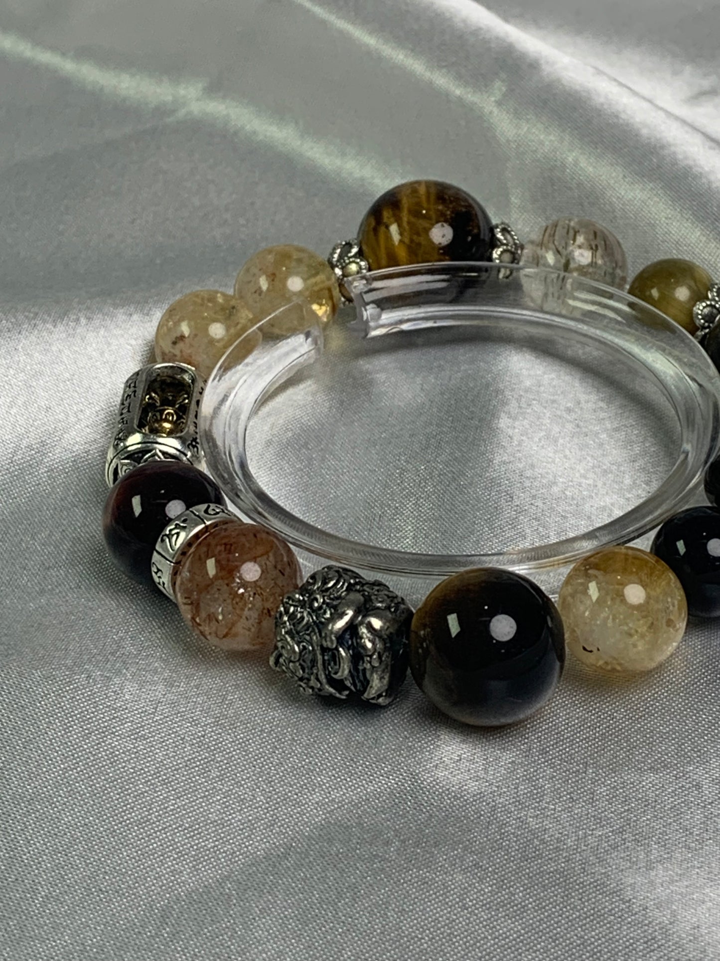 Attract Wealth: Pixiu, Vajra, and Tiger's Eye